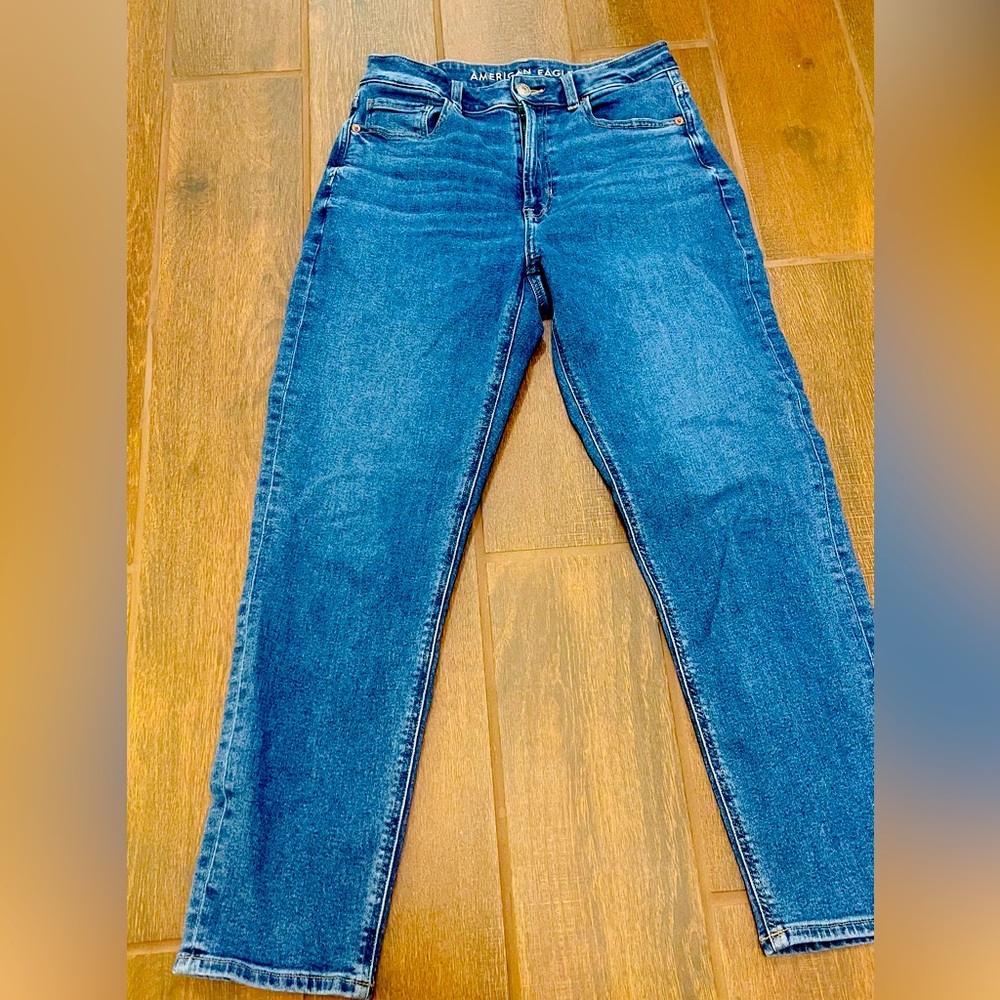 American eagle skinny mom Jean size 6